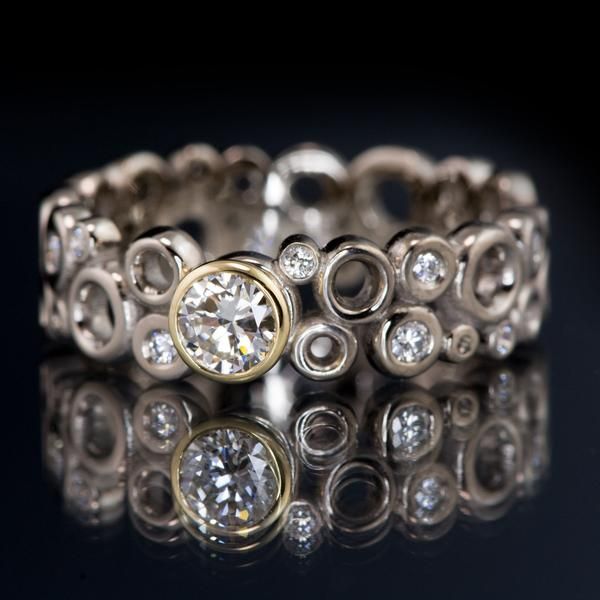 Vintage Hollow Silver Band Zirconia Ring