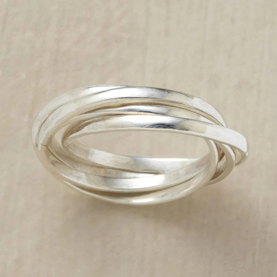 Vintage Correlations Ring