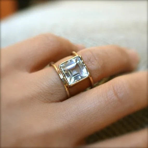 Vintage Cubic Glass Gold Fine Ring