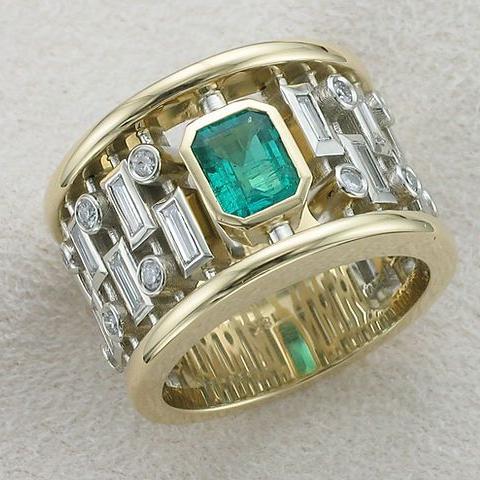 Vintage Green Zirconia Crystal Gold Ring
