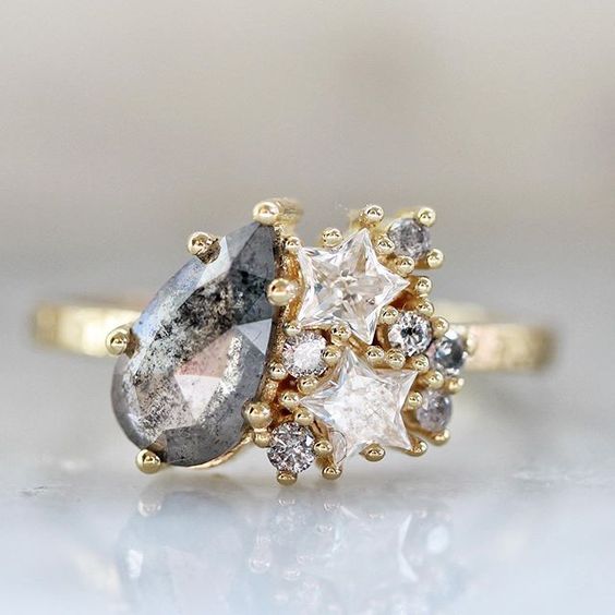 Vintage Zirconia White & Blue Golden Ring