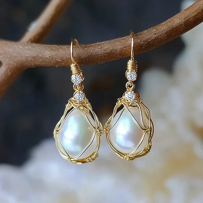 Vintage White Pearl Dangling Gold Earrings
